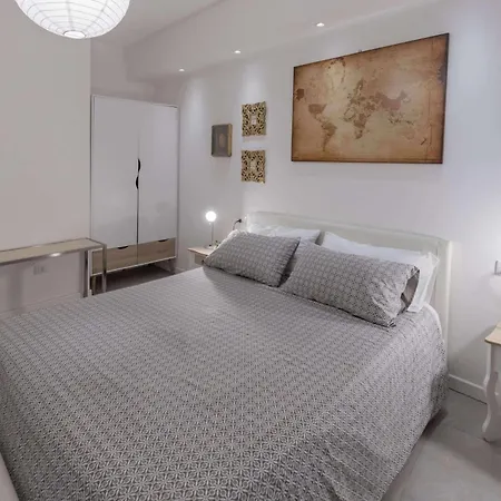 Alba House Malpensa Airport Ferienhaus *